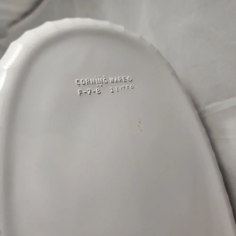 3 Corning Ware French White Oval Casseroles - 475ml F-15-B, 1L F-7-B, 1.8L F-6-B